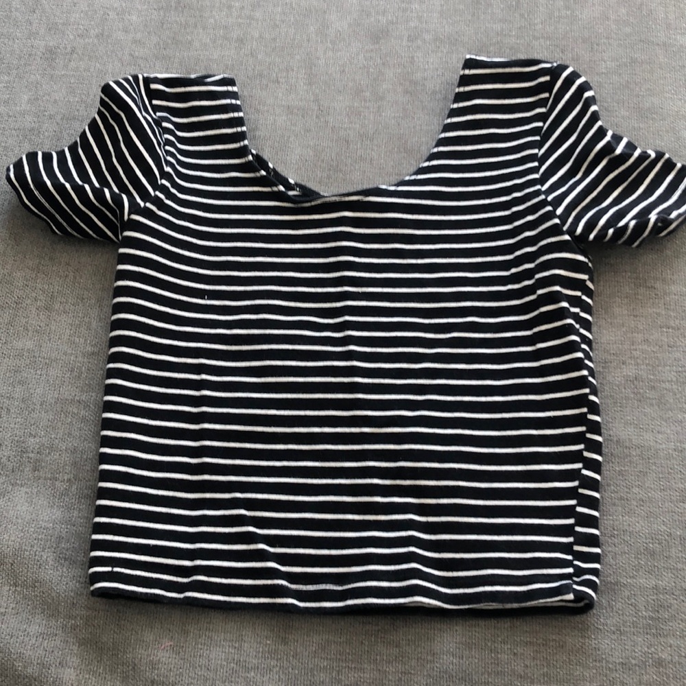 AA Crop top